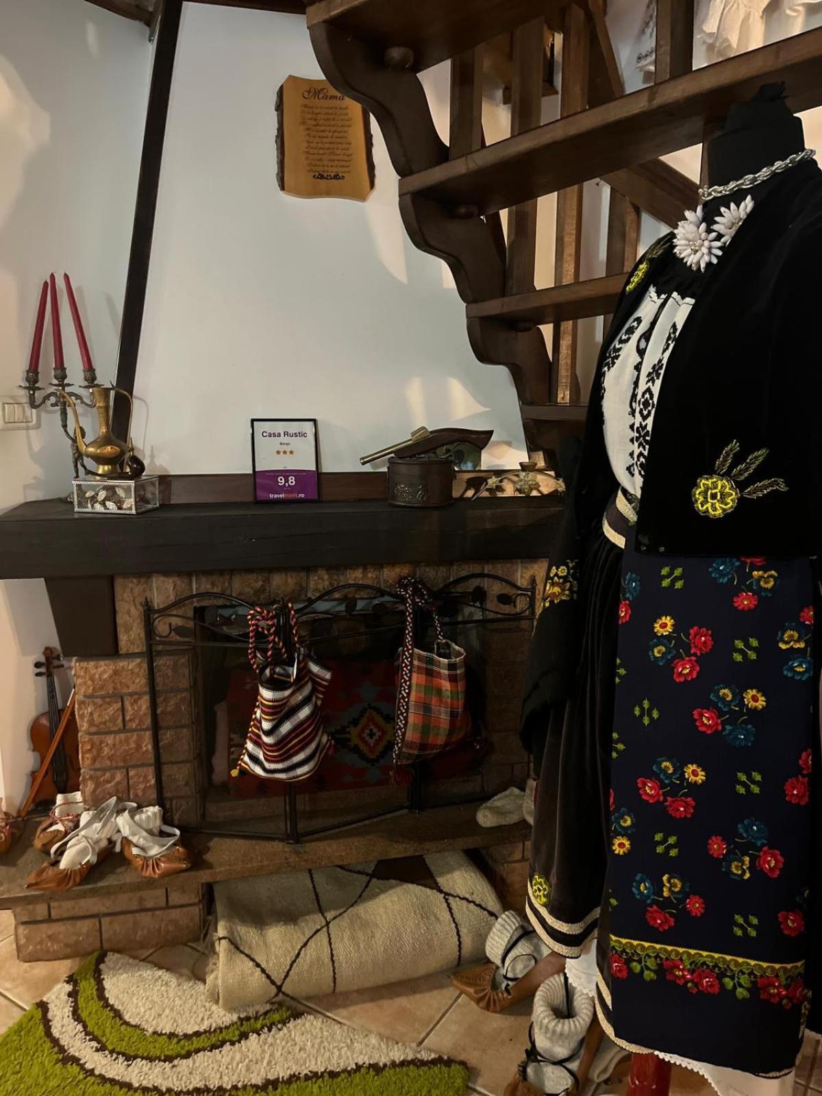Cabana Rustic Borşa Rom bilde