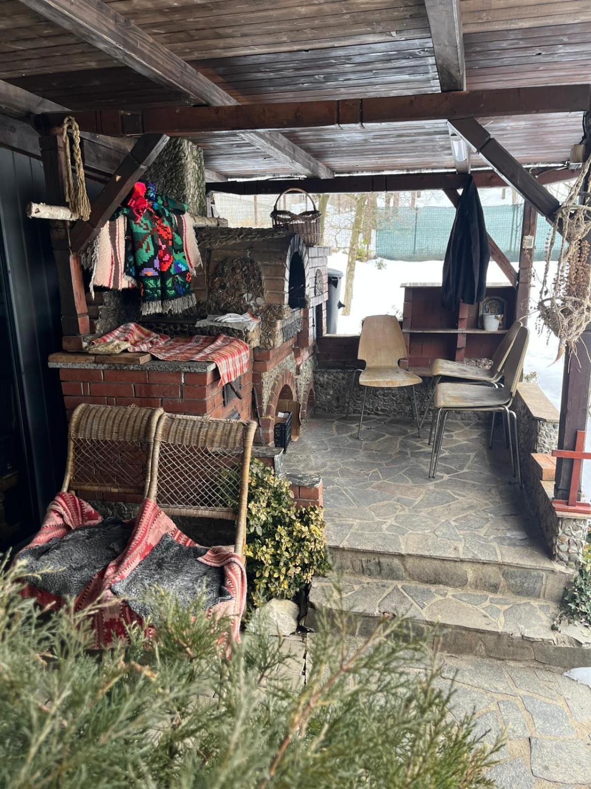 Cabana Rustic Borşa Rom bilde